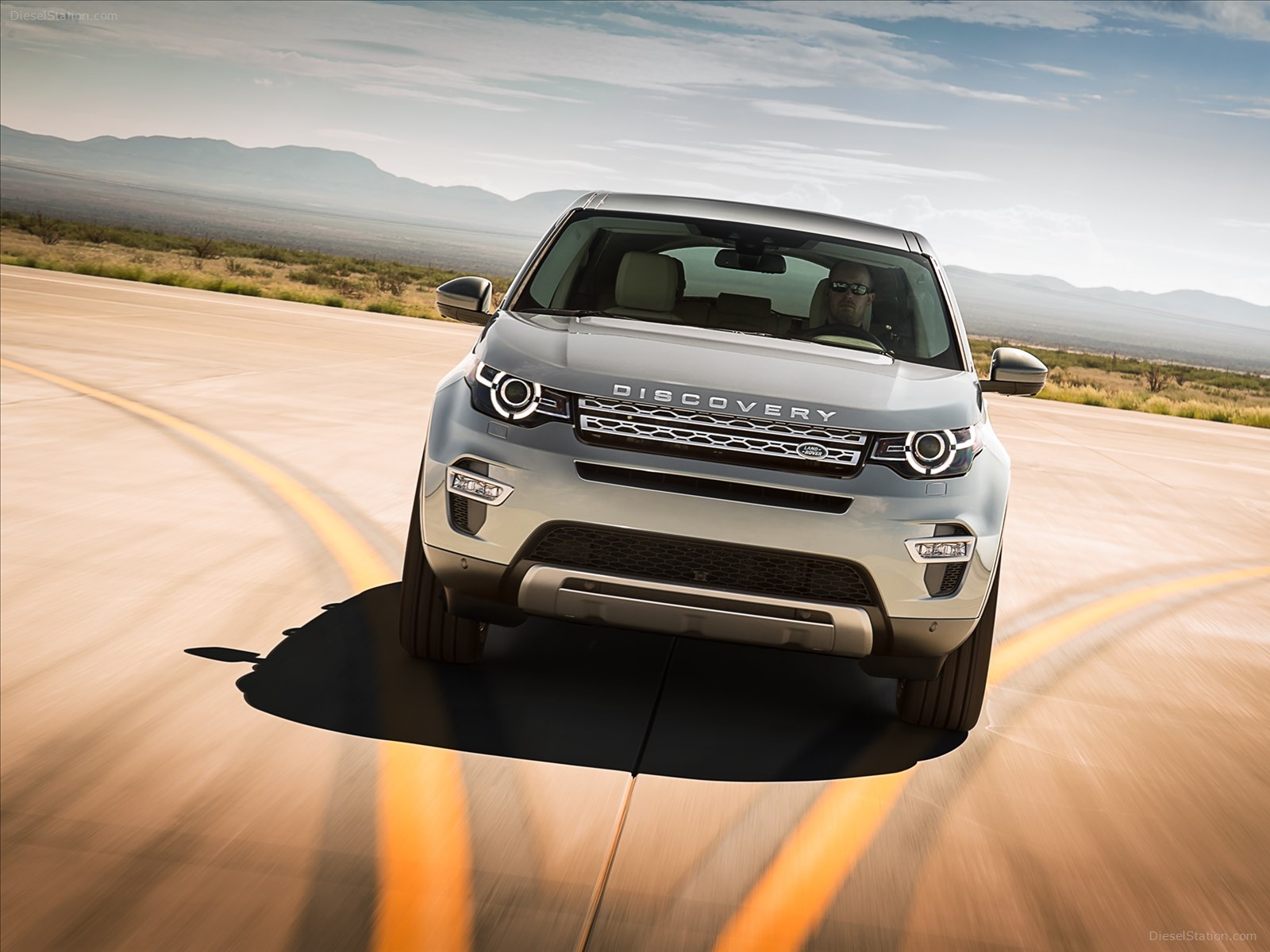 Land Rover Discovery Sport 2015